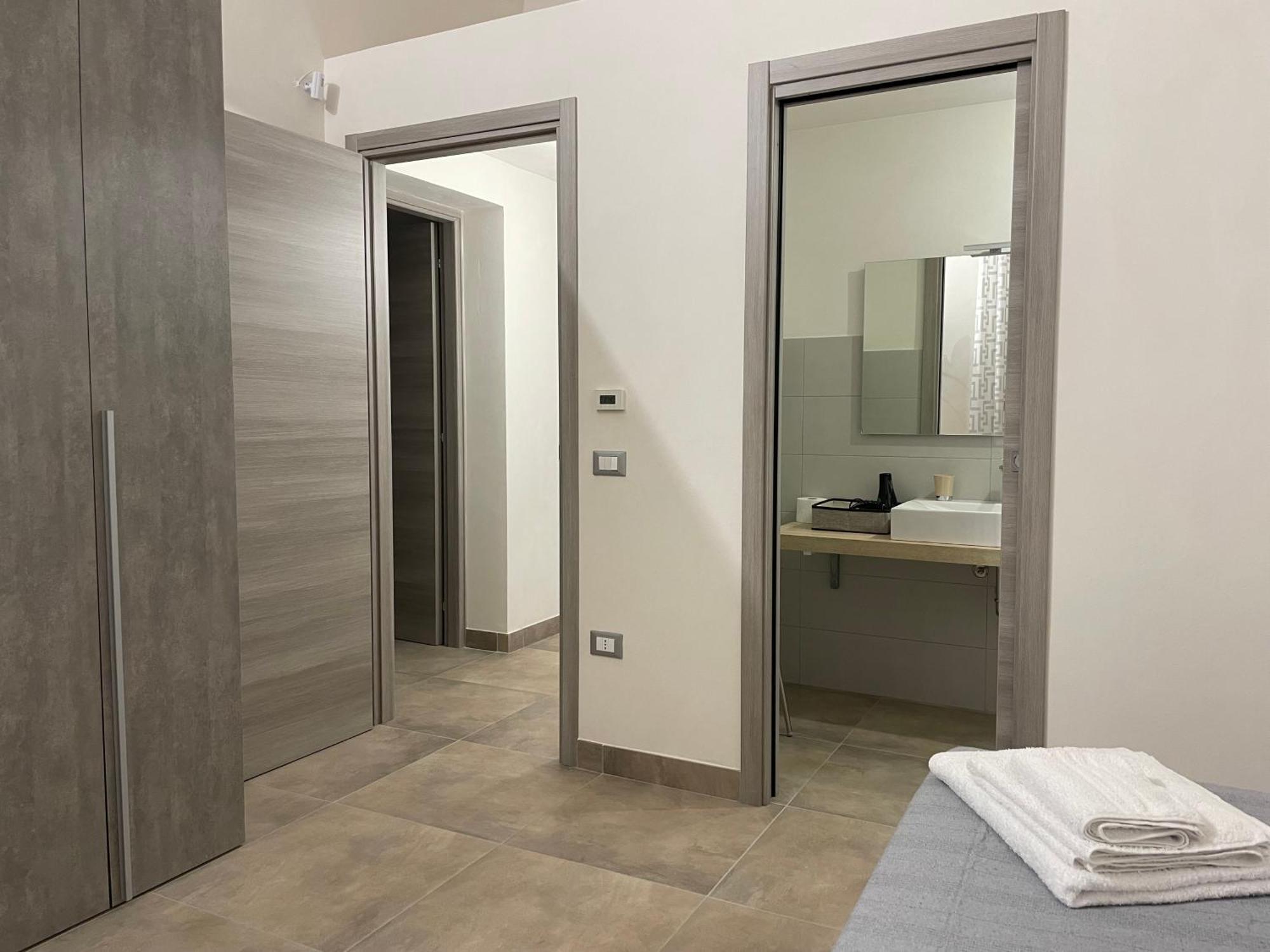 Double Room with Private Bathroom,1549642333:JPEG